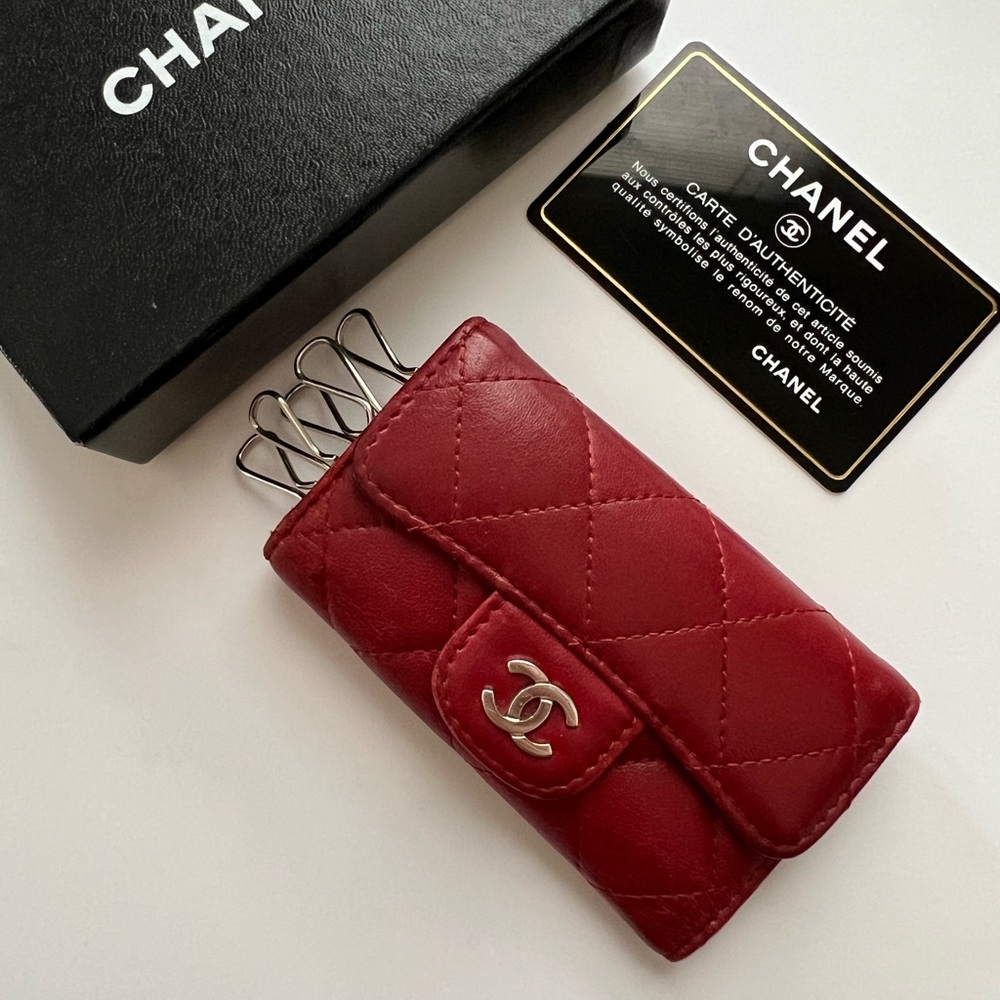 Auth Chanel Red Lambskin 6 Ring Key Holder
